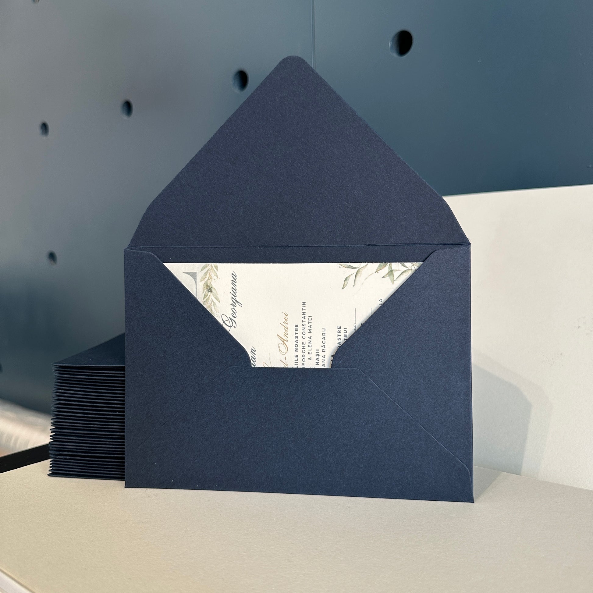 Invitatie Hartie Texturata Premium + Plic Cartonat (Print - Minim 30 Buc)